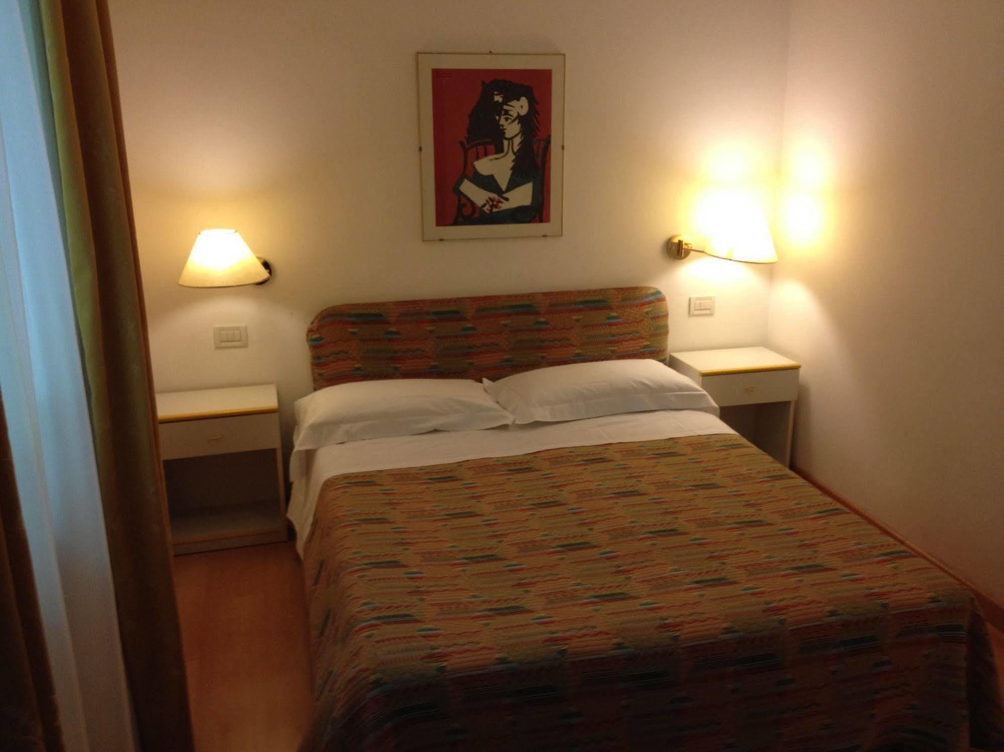 Maximilians Residence Trieste Extérieur photo